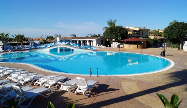 Mareluna Family Resort - Villa 7 - Wi-Fi and A / C!