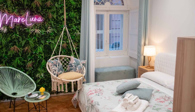 Mareluna Rooms
