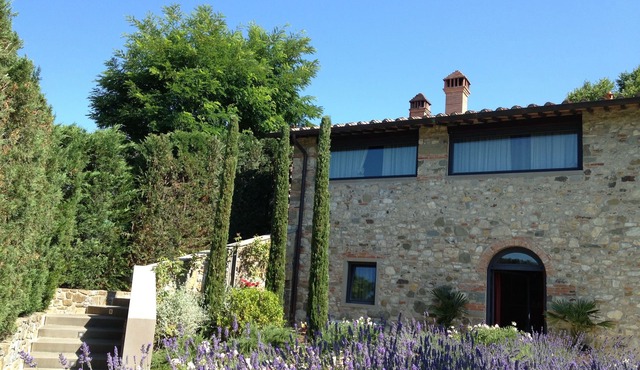 Mhateria Relais offers a seasonal outdoor pool