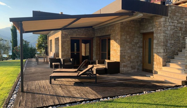 Miralago by Interhome