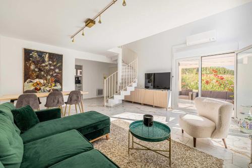 Modern, A C Duplex - 3BDR 6P - Cannes