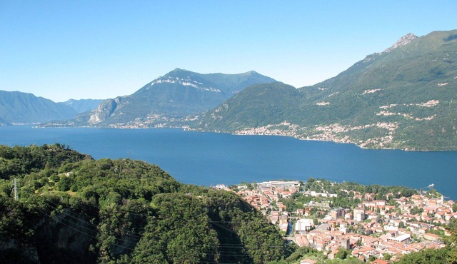 Nice apartment for 4 guests with pool, WIFI, A/C, TV, patio and panoramic view