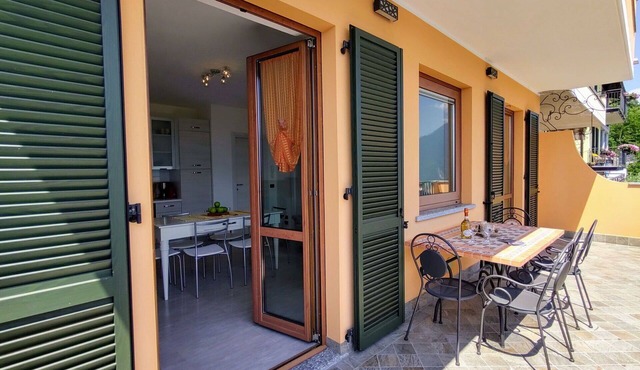 Nice apartment for 5 people with WIFI, TV, terrace and pets allowed