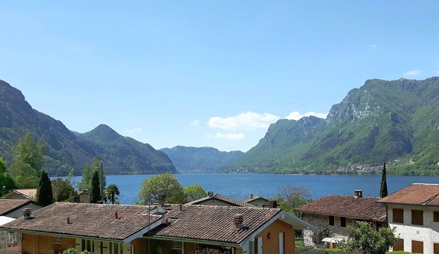 Nice apartment for 6 guests with WIFI, TV, balcony and pets allowed