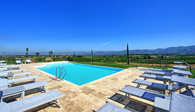 Nice apartment for 6 guests with pool, WIFI, A/C, TV and panoramic view