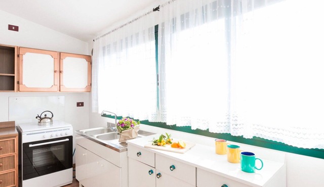 Nice apartment for 4 guests with WIFI, A/C, TV and patio, close to Ostuni