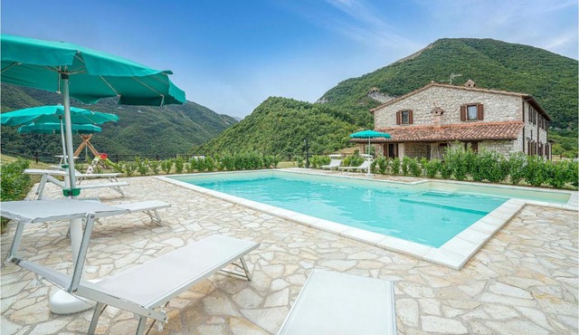 Nice Home In Apecchio Pu