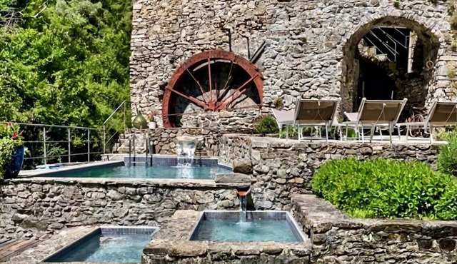 Olive Mill Immersed in Nature with Private Pool and Organic Vegetable Patch