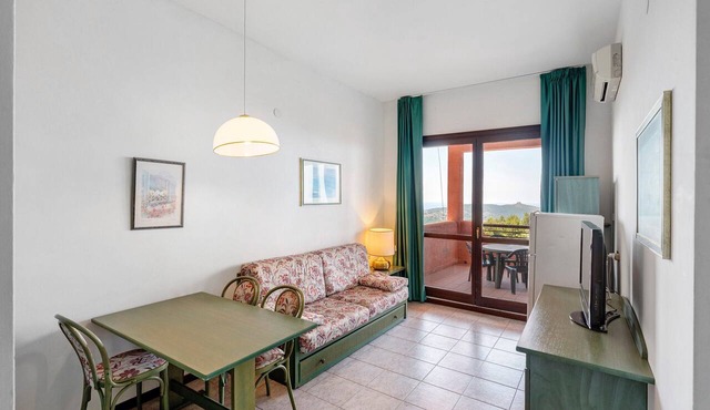 P.R. Club - Three-Room Apartment Enea 19 with Sea View, Private Terrace & Air Conditioning