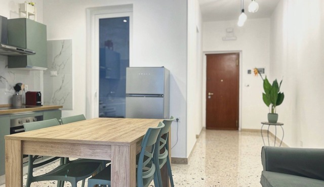 PALERMO CENTRAL STAY MELOGRANO |LARGE 110SQM FLAT | 3 KING BEDS |WALK EVERYWHERE