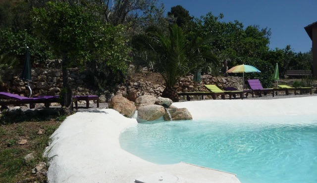 panoramic Manderino suite with park and pool