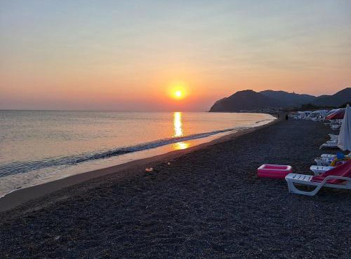 Patti Beach Resort