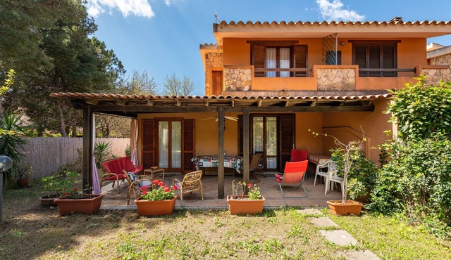 Pet-Friendly Holiday Home Villa 'Melograno' with Garden, Terrace & BBQ