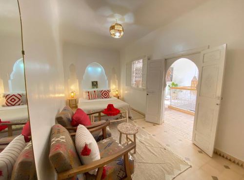 RIAD ELAYA for 6 Persons Breakfast Included and Atlas Mountain View