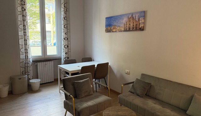 Rin Collection - 2BR 2BA Apt - 5-min walk to Metro