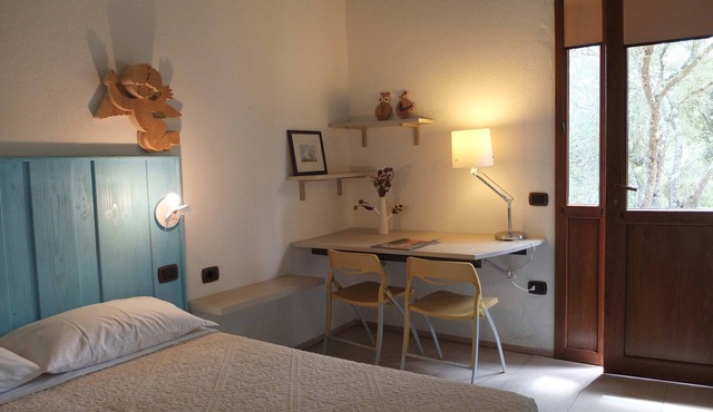 Room 'Angelo' with Shared Pool, Private Terrace and Air Conditioning