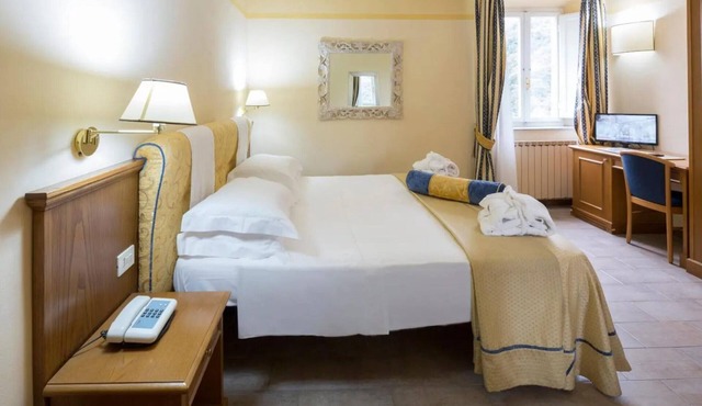Room 'Matrimoniale 1' with Shared Garden, Wi-Fi and Air Conditioning