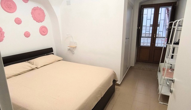 Room 'Peonia' with Balcony, Wi-Fi and Air Conditioning