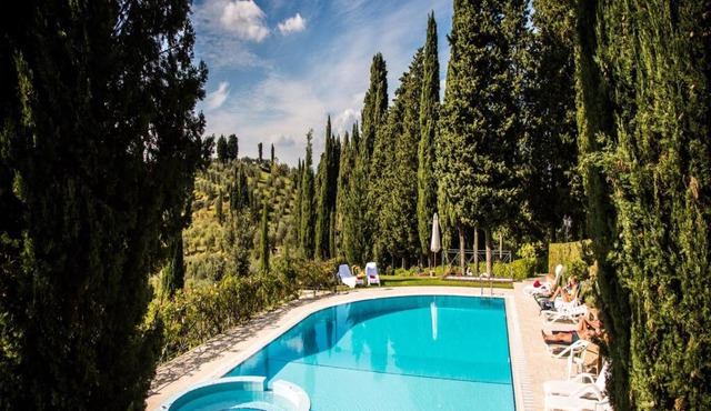 Rustic Apartment with Pool and air conditioning
