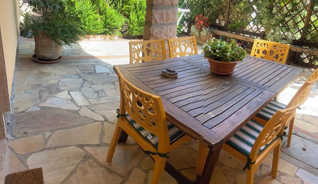 SARDINIA, SEA, SUN & RELAX IN HOUSE WITH PRIVATE GARDEN NEXT TO THE BEACH