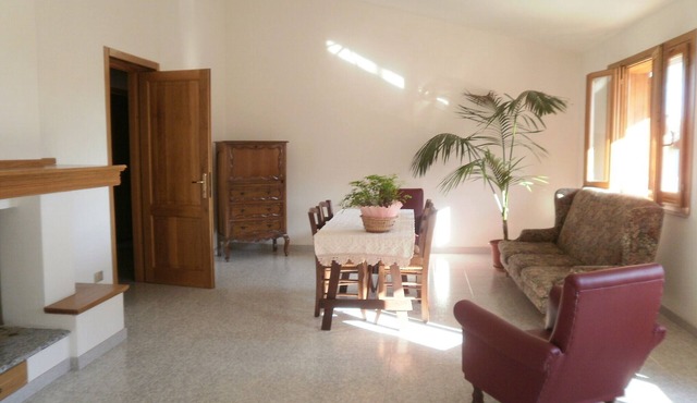 Scalas House - Three Bedroom Apartment, Sleeps 6