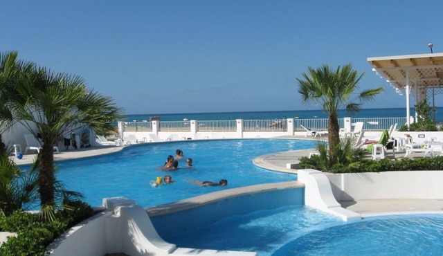 Small villa with terrace, directly on the sea with a view of the Aeolian Islands
