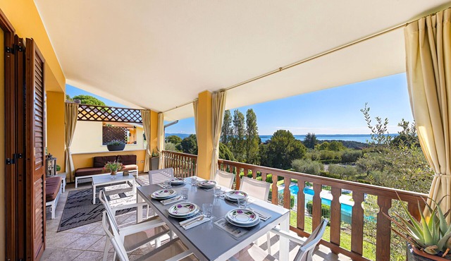 Spacious lake-view apartment with pool