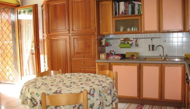 Spacious two-room apartment with garden and parking space