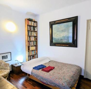 Stanza privata con bagno nel centro di Milano