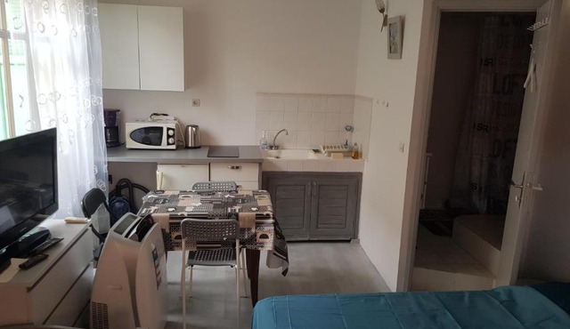 studio pour 3 personnes au calme dans villa