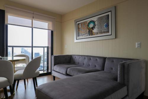 Stunning 2BR with Balcony & City Views