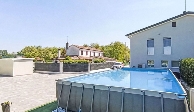 Stunning private villa with A/C, WIFI, pool, TV, patio, pets allowed and panoramic view