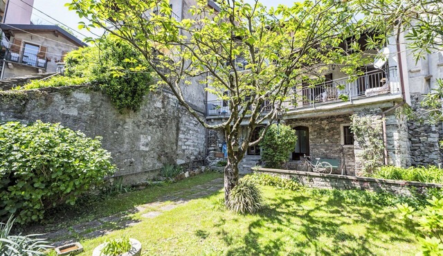 Stunning villa for 5 people with WIFI, TV, balcony and pets allowed