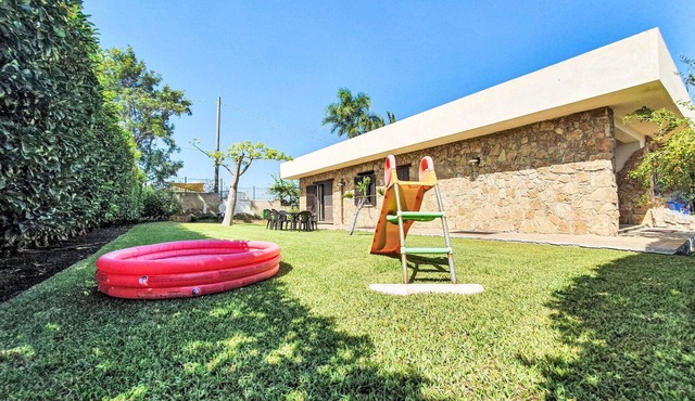 Stunning villa for 6 people with A/C, WIFI and terrace