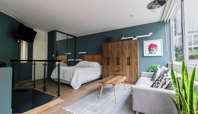 Stylish Loft Steps from Larcomar & Miraflores Boardwalk
