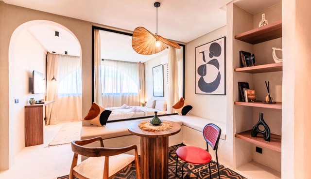 Suite Tifawt - Central, Design & Lumineux