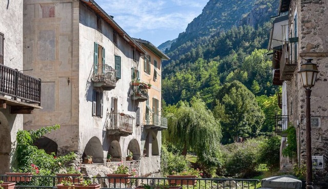 Sunny tunning 3-Bed Apartment in La Brigue