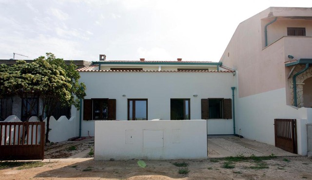 Sunshine Luxury Seafront House - s'arena scoada
