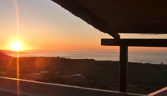 Typical dwelling- Gorgeous dammuso with a dreamy view