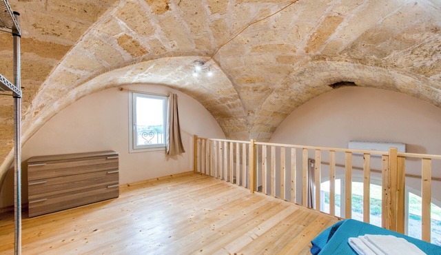 Vacation Home 'Andrè' with Shared Terrace, Wi-Fi and Air Conditioning