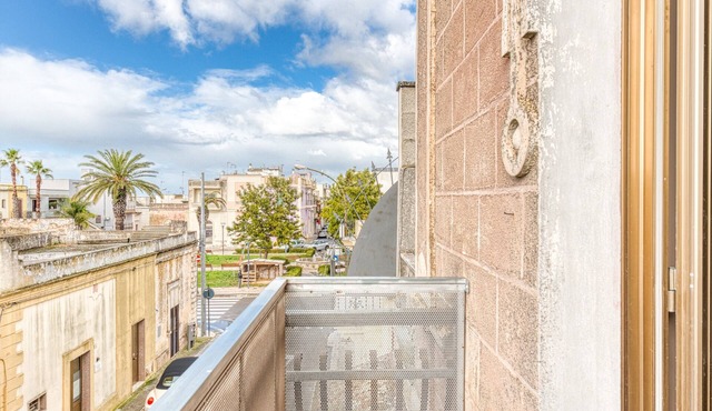 Vacation Home "Cod 278 al Centro del Paese" near Beach with Balcony & Wi-Fi