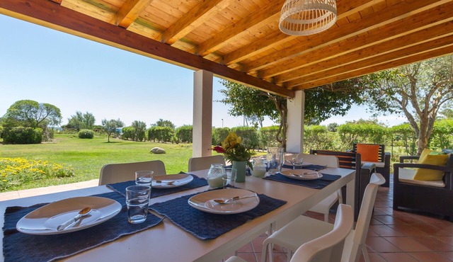 Villa 'Fabio' with Sea View, Wi-Fi and Air Conditioning