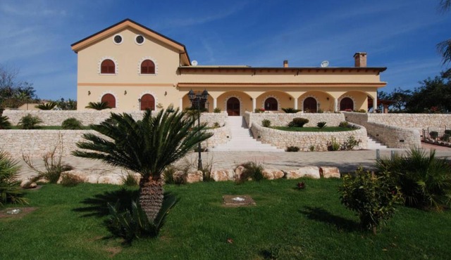 Villa Giulia - Sicilian Luxury Garden