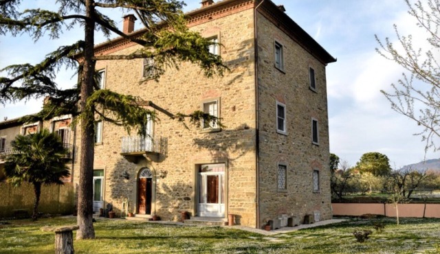 Villa Il Cubo. Independent Villa with Pool, MTB, Air conditioning