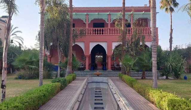 Villa Marrakchia - breakfast included - 10mn drive from city center