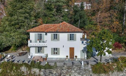 Villa Oreste, 4 bedroom period villa with view