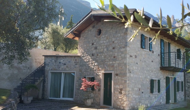 Villa Siresola-An old renovated farmhouse