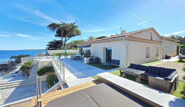 Waterfront villa in Saint Maxime, Gulf of St Tropez