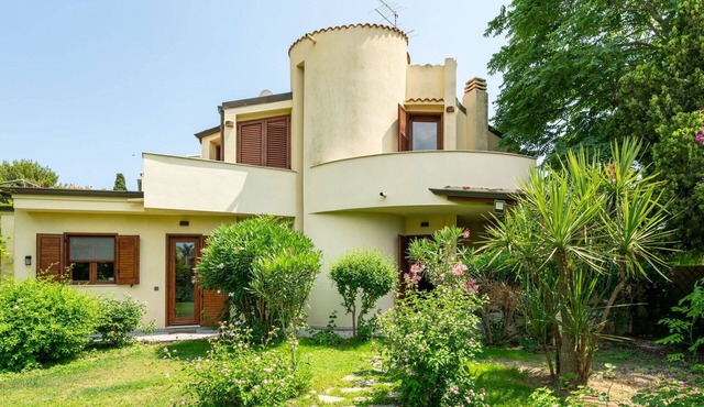 Wonderful private villa for 8 people with WIFI, A/C, TV, patio and panoramic view