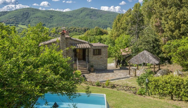 Wonderful private villa for 8 guests with A/C, private pool, WIFI, TV and pets allowed